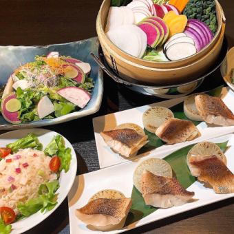 三浦蔬菜农场套餐 ◆全7道菜品附无限畅饮 使用当地农家采购的新鲜蔬菜的套餐 4,300日元