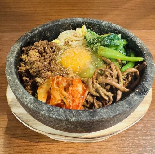 石焼ビビンバ