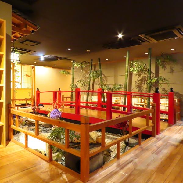 扉の向こうにははりまや橋が…！(注)お部屋はご指定出来ない場合がございます。インスタ映えスポット間違いなしです。