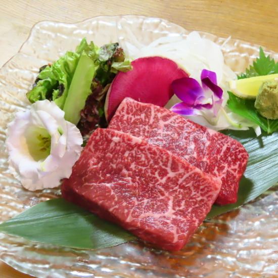 土佐あかうしのももステーキ。高知ならではの赤身ステーキ◎
