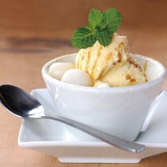 Kinako and brown sugar ice cream