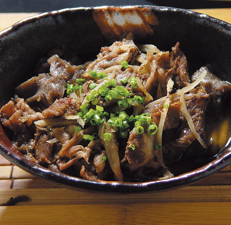 Spicy stew of beef tendon and konjac burdock