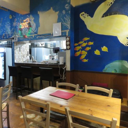 落ち着いた雰囲気の店内でゆったりとお過ごしください♪