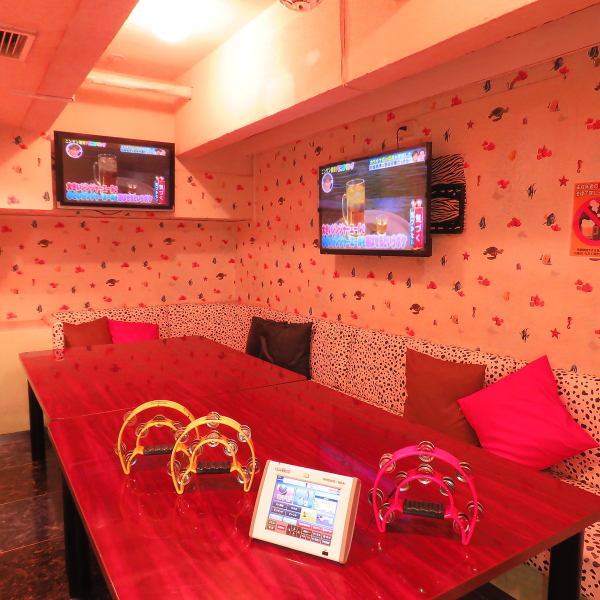 [Accommodates a large number of people ☆] The discount party room at Seven Ikebukuro Sunshine Street can accommodate 20 to 30 people ☆ The atmosphere is good and you can relax ☆ We can handle various occasions such as birthdays, welcome parties, launches, reunions, etc. ☆ Large screen, projector, lighting, sound equipment, etc. ☆