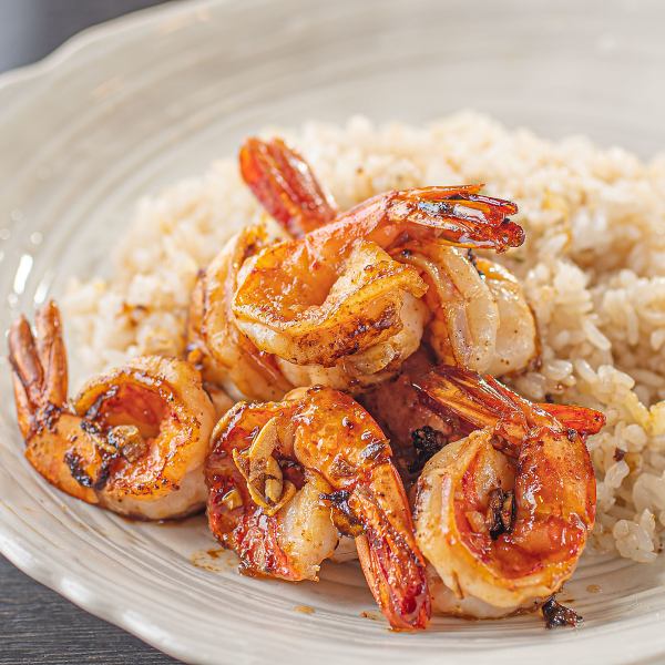 [Our popular menu◎] “Garlic Shrimp (6 pieces)” 890 yen (tax included)