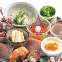 小鉢盛り合わせ ～やまかわの贈り物～