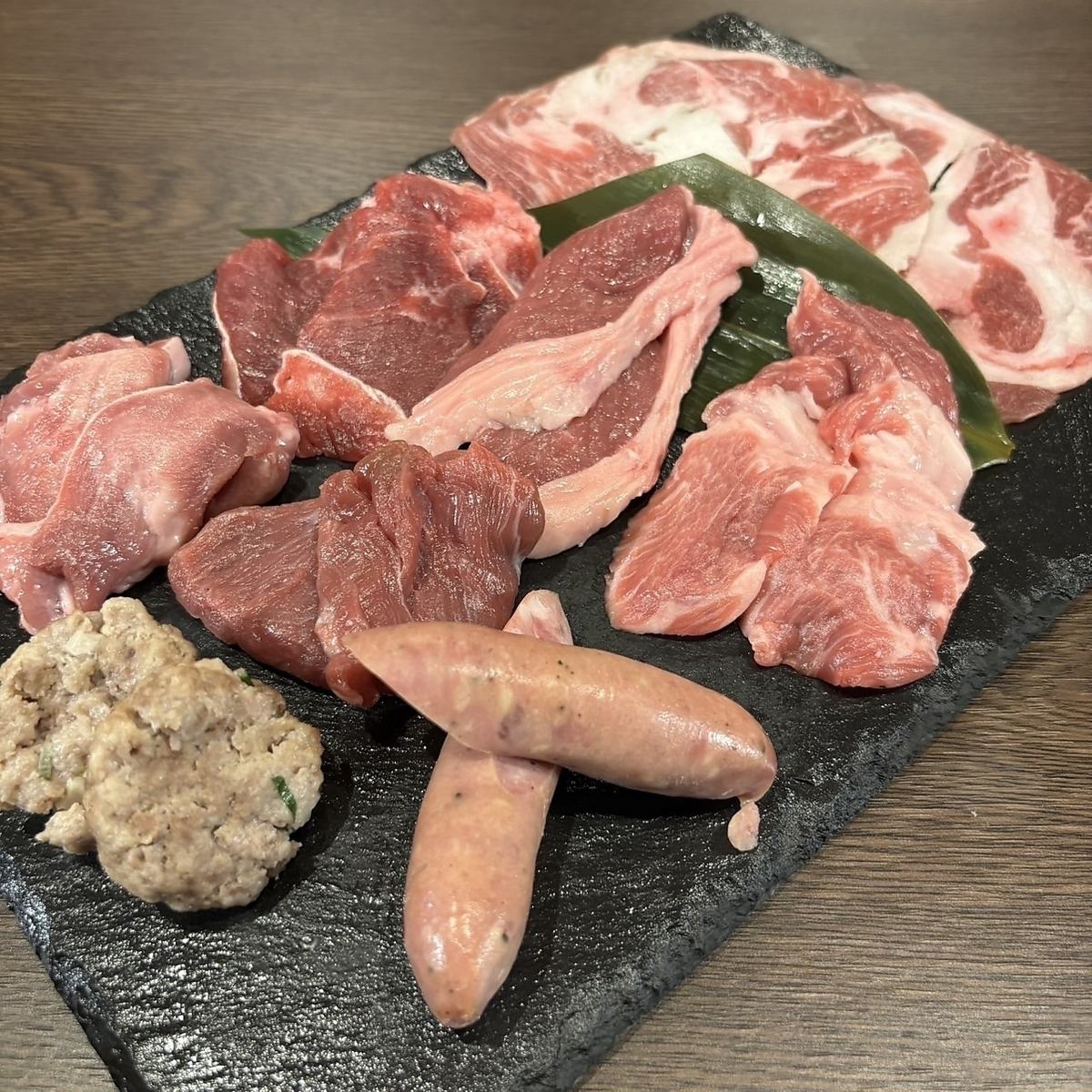 落ち着いた雰囲気の店内をゆったりとお過ごしください！