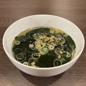 わかめスープ