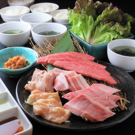 接受当日预订！【标准套餐，含2小时畅饮】包含牛舌、牛腰肉、牛腩等10道菜，价格6000日元（含税）