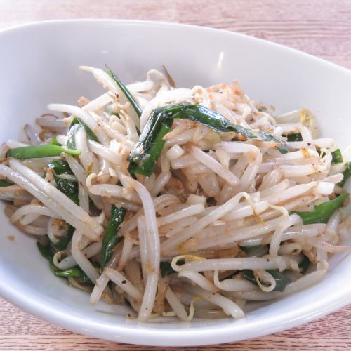 Stir-fried chive bean sprouts