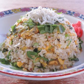 Shirasu shiso fried rice