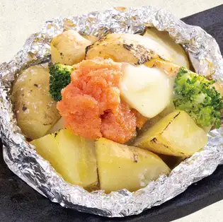 じゃがいも明太／自家製つくね（タレまたは塩）　各