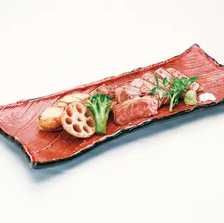 黒毛和牛リブロースステーキ/牛ミスジサイコロステーキ