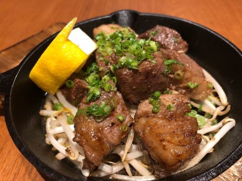 Beef dice steak/Japanese black beef lemon steak