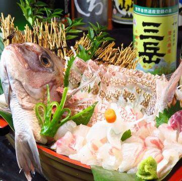 「極鮮魚」是視覺和舌頭都能享受到的奢華菜餚。