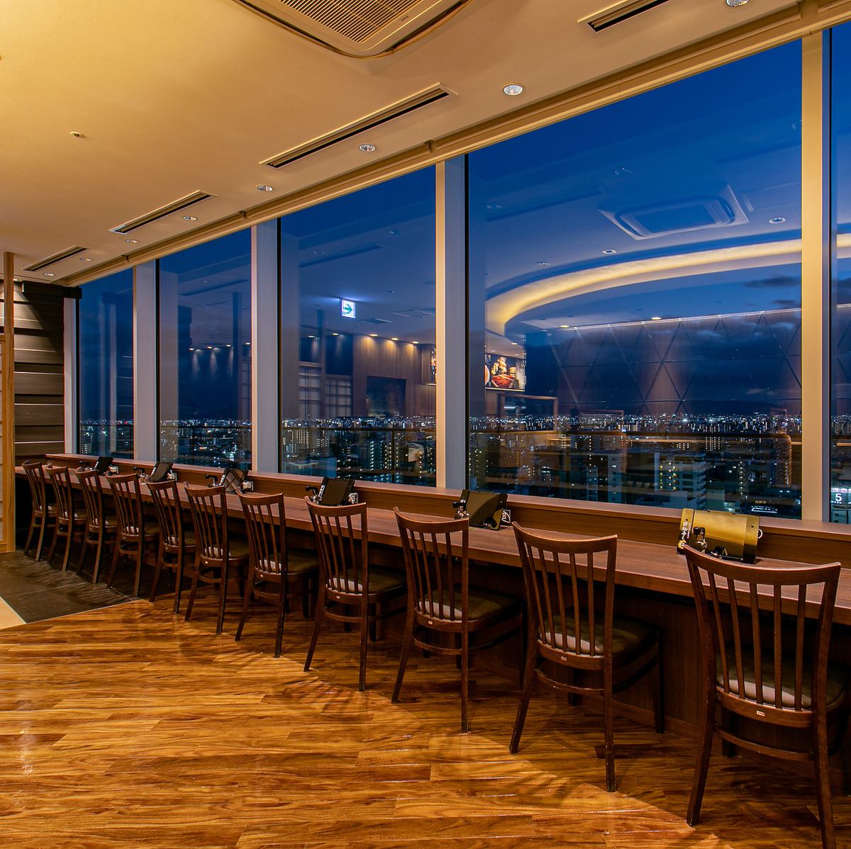 Abeno Harukas 13th floor ★ Popular counter seats with a view of the night view