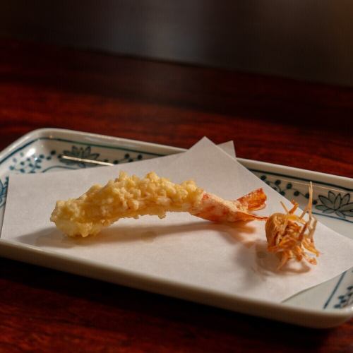 富山の旬を伝統の味とこだわりの天ぷらで心ゆくまでお楽しみください。