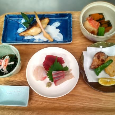 【계절의 미각을 사치스럽게!】계절의 맛 코스 <전6품>4000엔(부가세 포함)