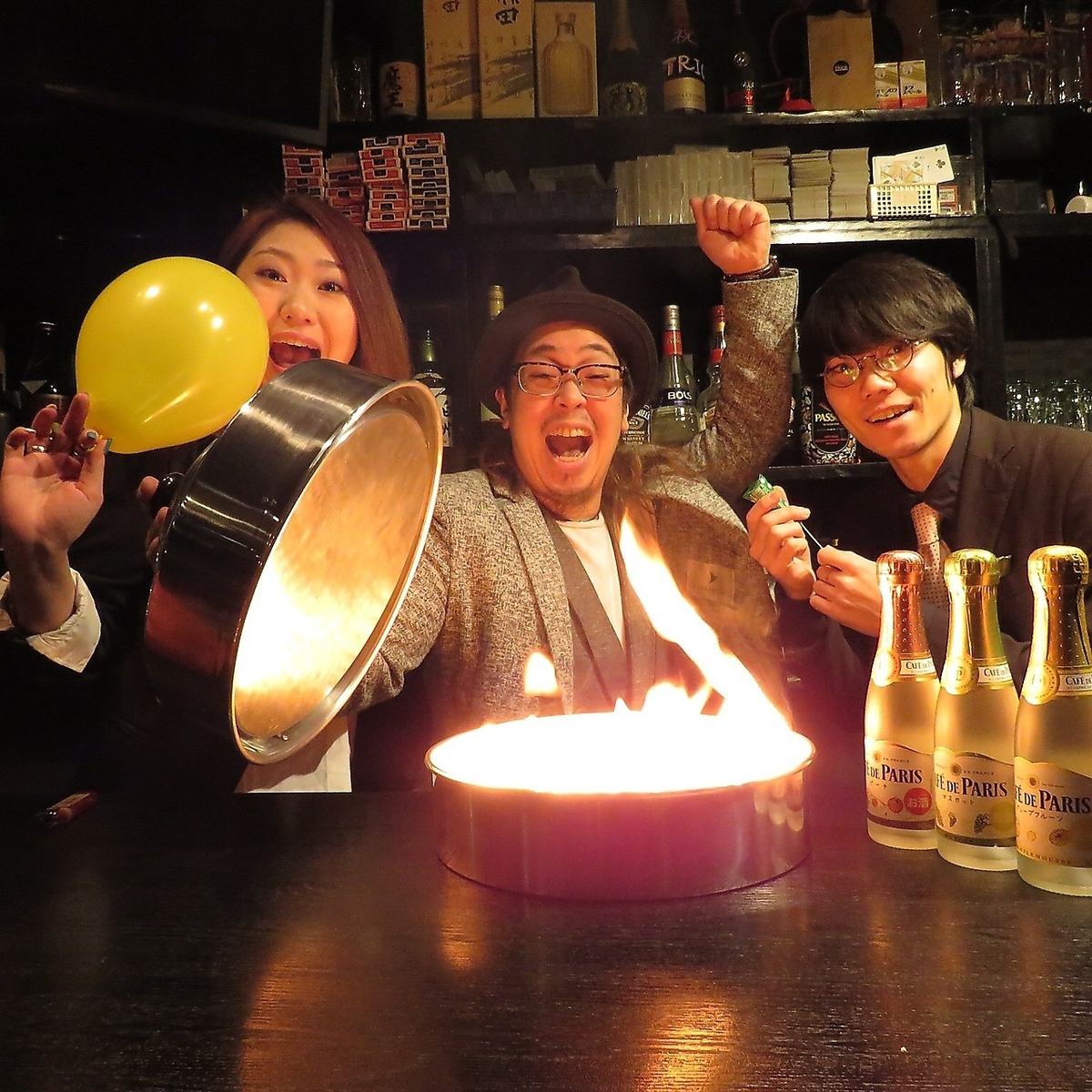 120分钟无限畅饮+魔术观赏+香槟或蛋糕5,000日元！