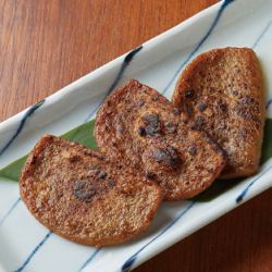 静岡県産名物！黒はんぺん炙り焼き