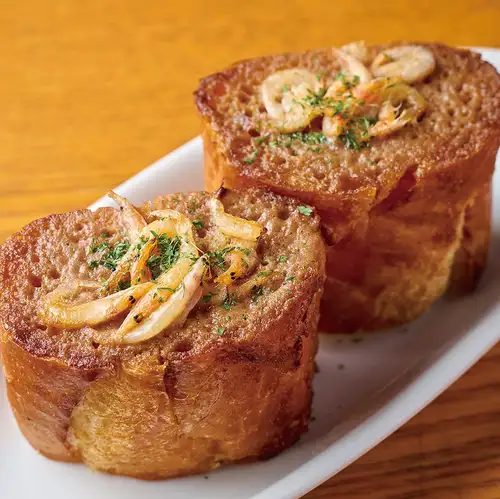 Sakura shrimp toast