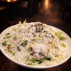 粉雪舞い降る黒トリュフのシーザーサラダ