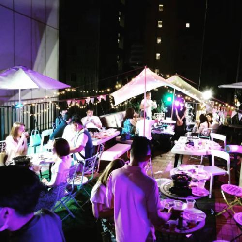 The rooftop seating with a night view can accommodate up to 34 people! Standing dining is also possible.It can also be used for BBQ events, etc.