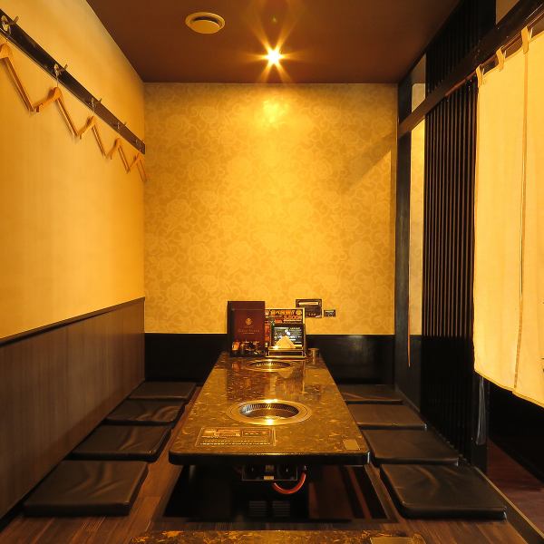 The high-quality space of the private room is suitable for various occasions ♪ Please enjoy the A5 rank meat of Japanese black beef carefully selected in the special space.Recommended for lunch, banquets, dates, etc. We offer an all-you-can-eat course from 3980 yen (excluding tax) where you can enjoy carefully selected A5 rank Japanese black beef according to your budget.Please feel free to use it!