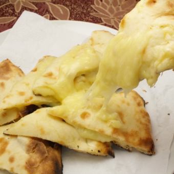 Cheese naan
