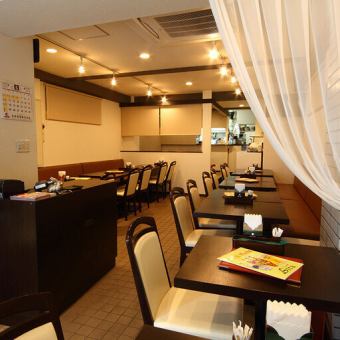 大人数でのパーティーや宴会に最適なお店まるごとの貸切も承っております!最大40名様まで収容可能ですので、会社の歓送迎会や忘年会、イベント後の打ち上げなどにご利用いただけます♪ご予算や人数に合わせて柔軟に対応いたしますので、まずはお気軽にご相談ください◎