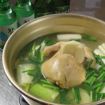 【辣椒预约制】节假日3,980日元、平日3,000日元!铁板鸡套餐无限量畅吃☆(仅限食材)