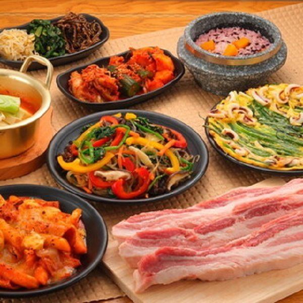 韓国で人気の最新スタイルで食べるサムギョプサルがコースに！