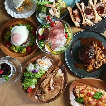 【夏威夷风味晚餐，含2小时畅饮套餐！】5500日元（含税）