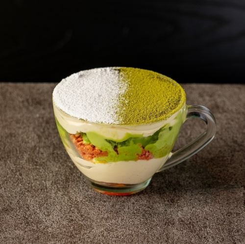 抹茶ティラミスパフェ