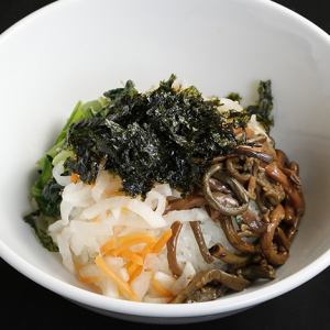 Bibimbap (with seaweed soup)