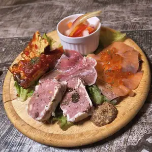 前菜盛り合わせ(2名様分)