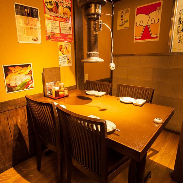 【各種ご宴会に最適☆】会社宴会やイベント打上げ、仲間達との飲み会など様々なシーンでご利用ください♪女子会やカップルにもおすすめ出来る清潔感溢れる店内☆洗練され落ち着いた雰囲気が自慢。少人数から中人数での焼肉宴会もお楽しみいただけます。ぜひご利用ください！池袋/焼肉
