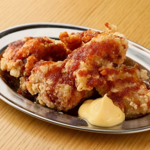 鶏の唐揚げ 味選択(塩/にんにく醤油)[油に堕ちし聖獣(味を選べ、運命は二つ)]