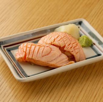 炙りサーモン[炙焔サーモン 火を入れた正解]