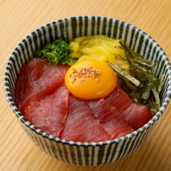 マグロ丼[深紅の供物]
