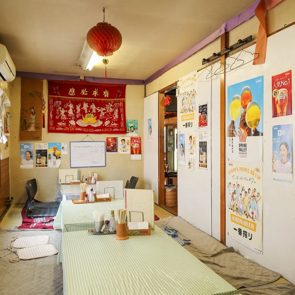 大人数の宴会に対応可能な広々スペースが当店の魅力です☆昭和情緒あふれる店内は、テーブルを組み合わせて柔軟にレイアウト可能で、大規模な集まりでもゆったり過ごせます♪席数も十分確保され、アットホームな空間で一体感を持った時間を楽しめます◎