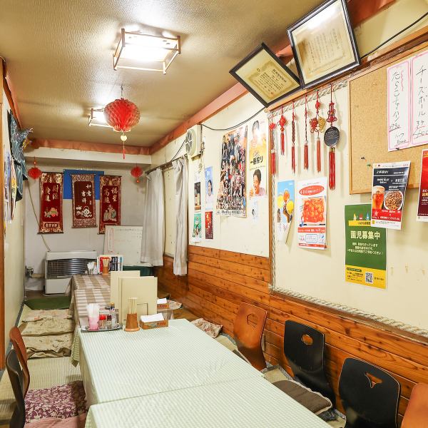 店内にはひまわりモチーフの壁やピンク系の装飾が施され、華やかさと懐かしさが共存するデザインが印象的☆入口から昭和の趣きが漂い、地域に根ざした温かみを醸し出します♪アクセスも良く、気軽に通いやすい立地で、何度も訪れたくなる特別な一軒です★