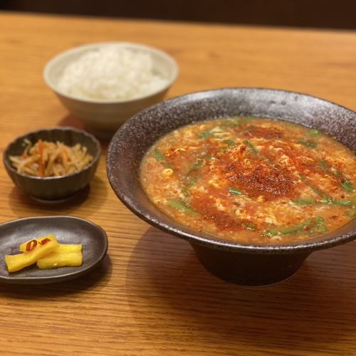 【宮崎名物】辛麺 唐揚げ付ランチ