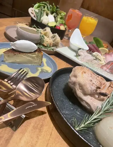 手間暇を惜しまないこだわりの料理♪