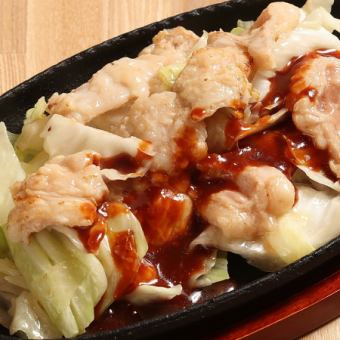 和牛ホルモン鉄板焼き 味噌味