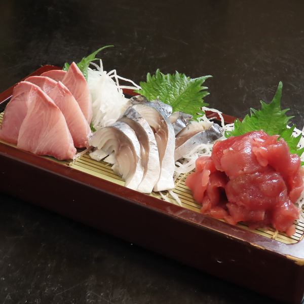 新鮮なおいしさを味わう鮮魚のお刺身3種盛り