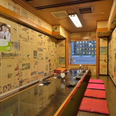 All seats in the tatami room are sunken kotatsu tables. You can chat without worrying about others.