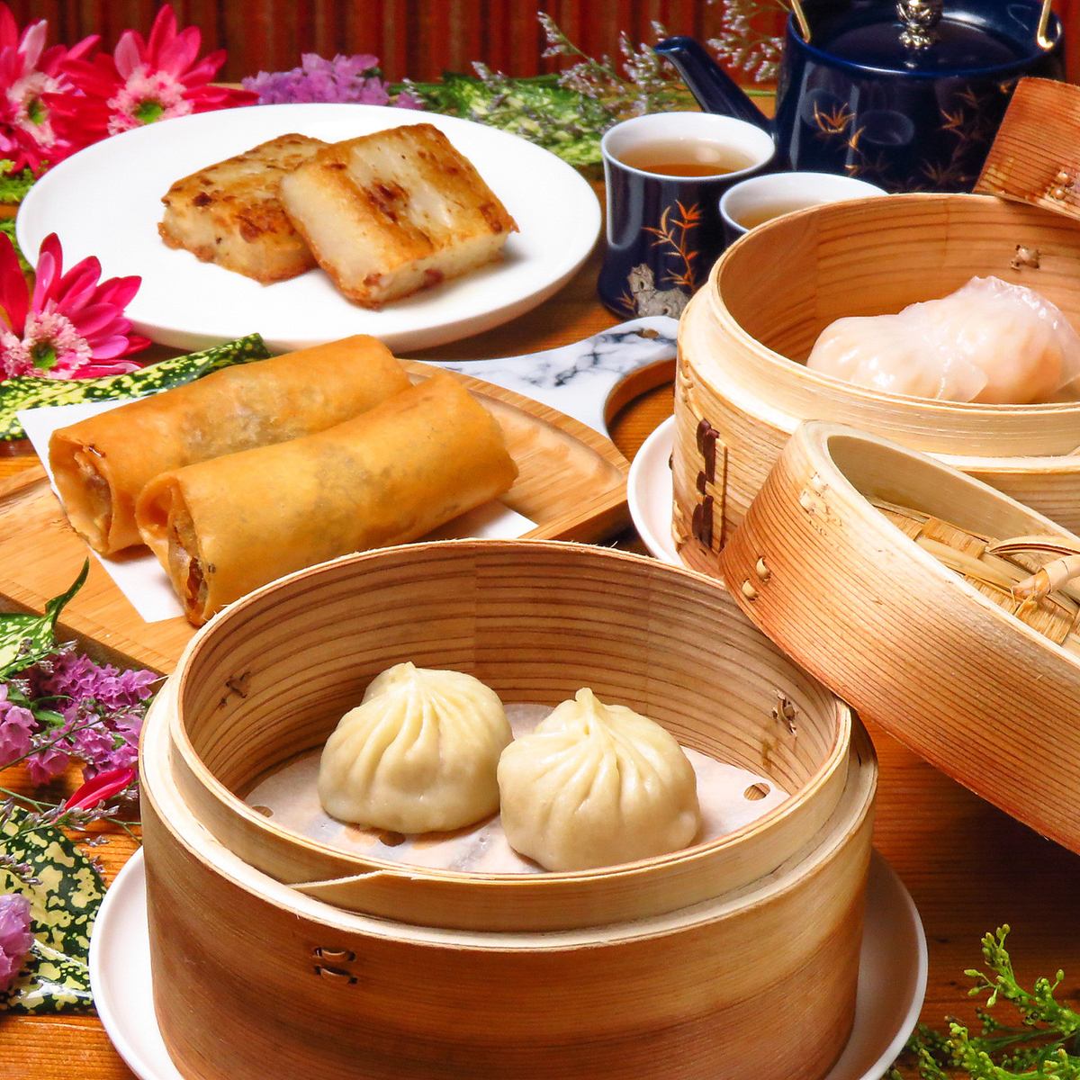 A number of exquisite dishes prepared by top Hong Kong chefs with original recipes ☆