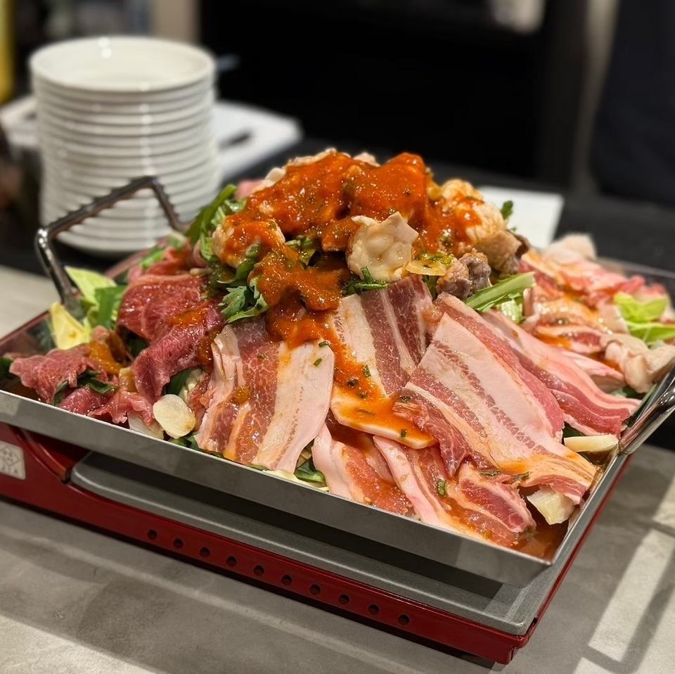 1階の人気に焼肉店の高品質なお肉＆肉料理がリーズナブルに味わえる！