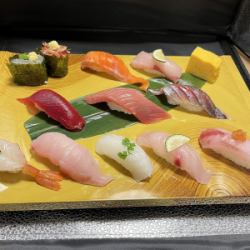 駿河の握り盛合せ(十三貫)